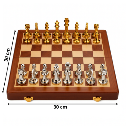 Jeu d'échecs en bois avec pièces en zinc